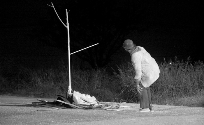 Paul Chan, Waiting for Godot, 2007. Documentation featuring L. Kyle Manzay. Courtesy of the artist and Creative Time.